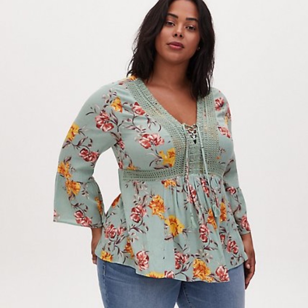 Torrid Green Floral Crinkle Gauze & Crochet Babydoll Top
